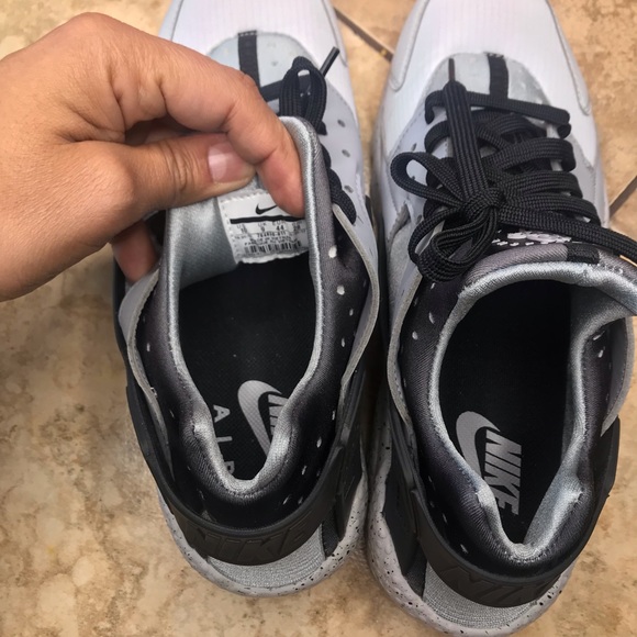 Air Huarache Premium 'Pure Platinum’ size 10 - Picture 8 of 8